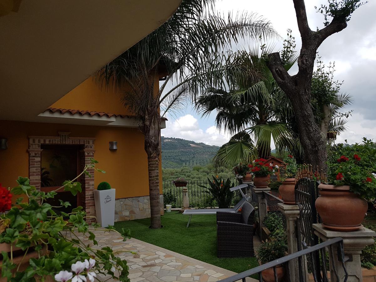 Bed and Breakfast San Pietro Mileto Экстерьер фото